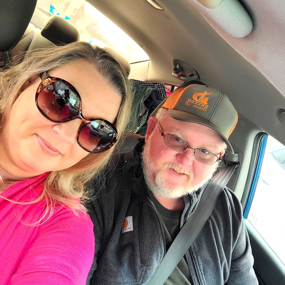 Meet your Posher, Raechel - Picture 1 of 2